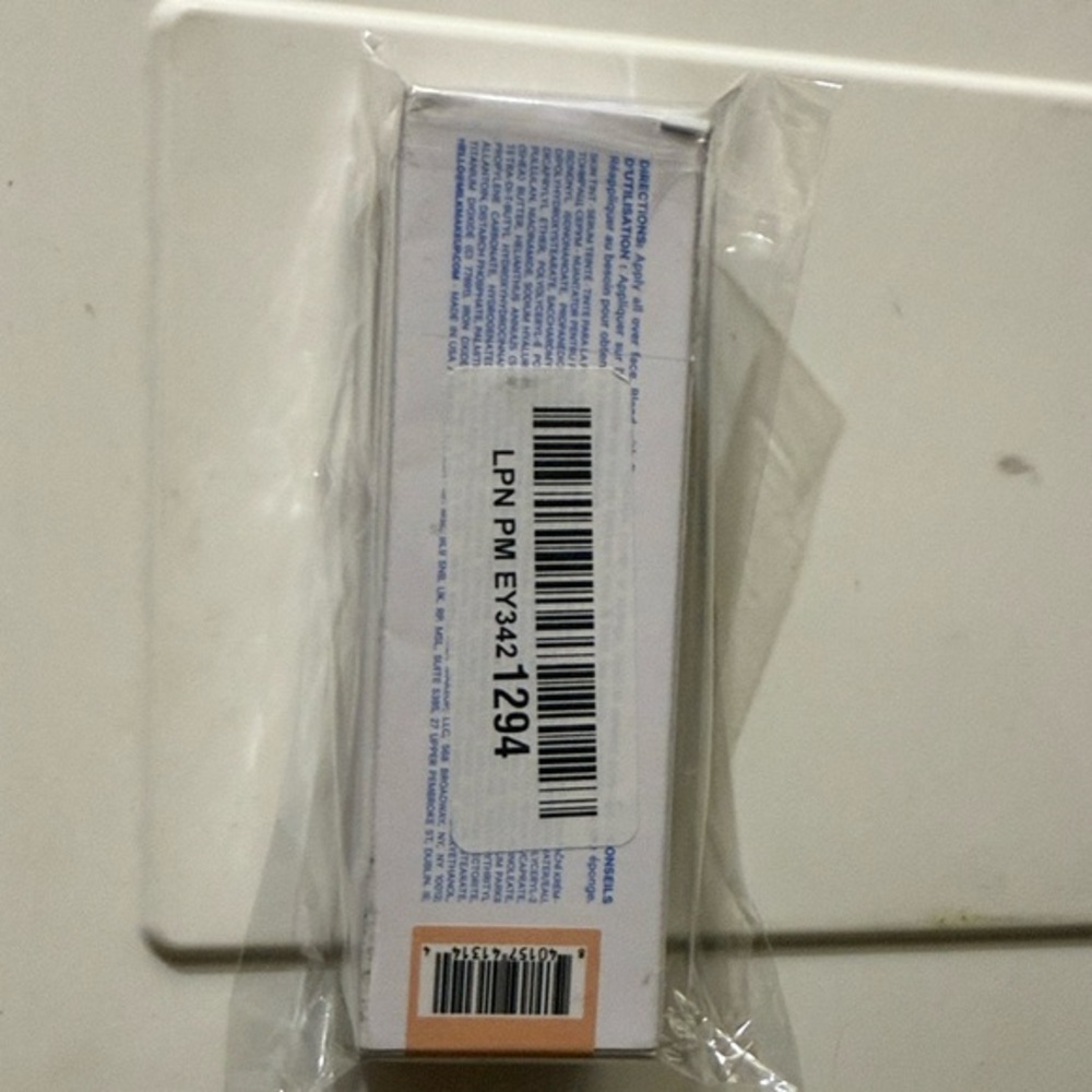 MILK Makeup Hydro Grip NIB color 4 Tinted Foundation - Picture 2 of 7